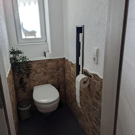 Gemuetliches In Der Modernen Schwalbennest Im Eg Rechts Lejlighed